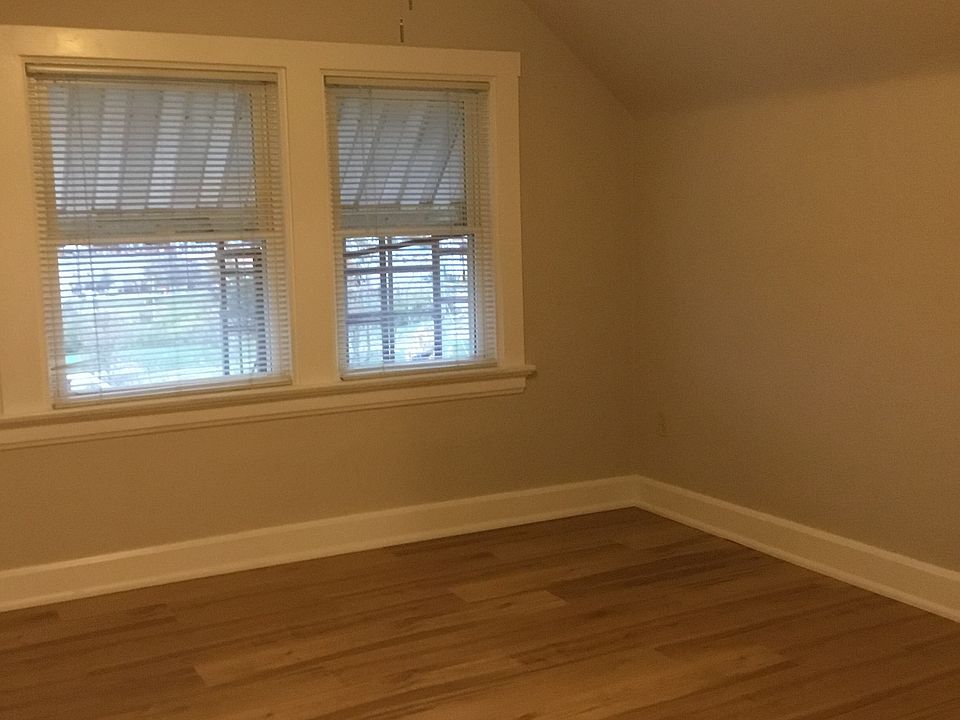 1st image of 2276 Norwood Ave #3