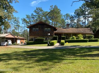 1146 Pine Forest Rd, Chipley, FL 32428