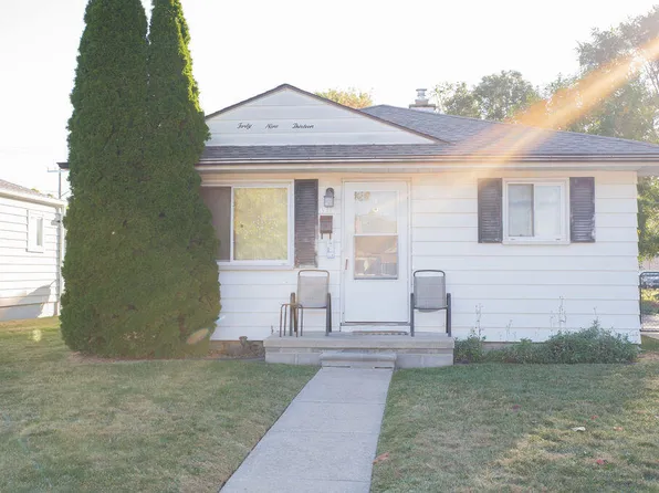 4913 Campbell St, Dearborn Heights, MI 48125