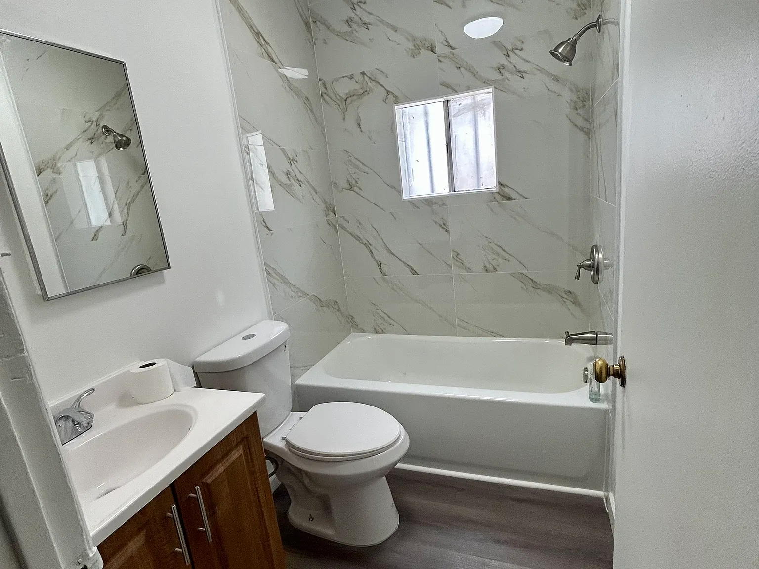 1 bed, 600 sqft, $2,000 — Photo 4