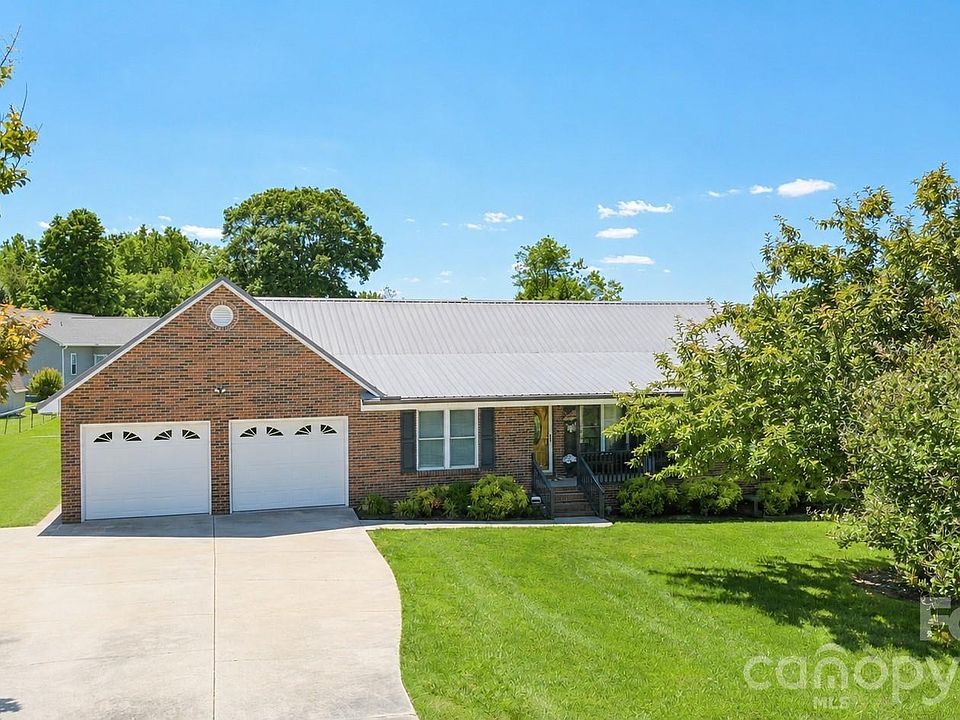 1st image of 1323 Worthington Pl