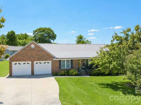 1323 Worthington Pl, Lincolnton, NC 28092