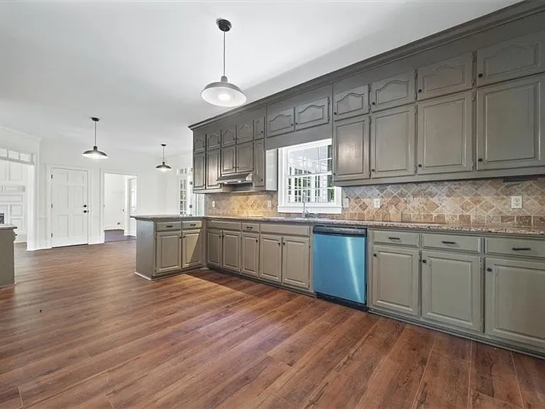 2120 Skyland Cove Ln — Photo 12