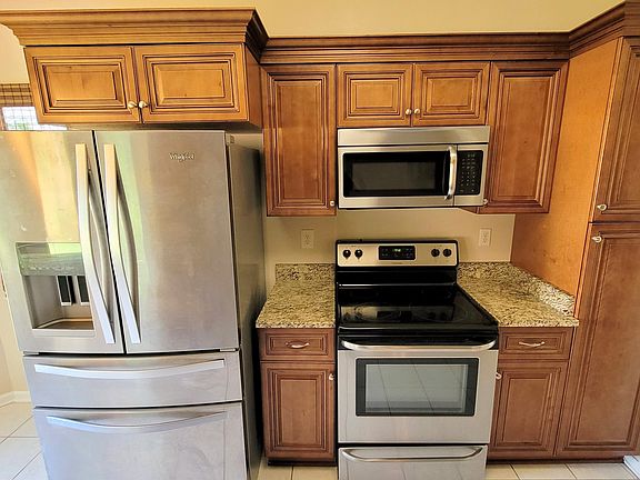 5th image of 4028 Inglewood Ct
