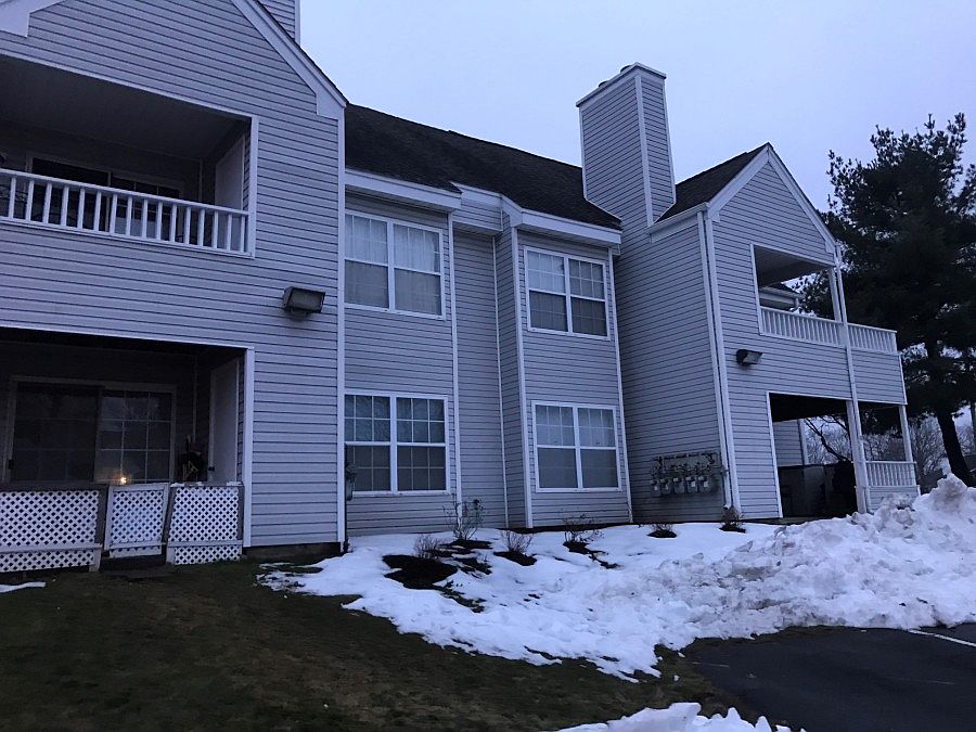 2nd image of 15 Forest Glen Cir #9