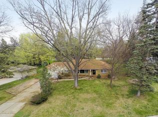 5432 Twin Lake Blvd E, Brooklyn Center, MN 55429