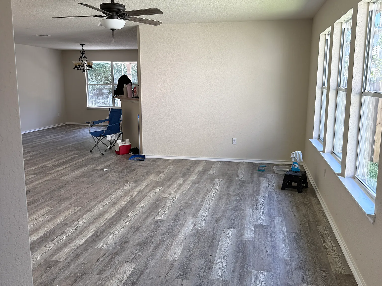 4 bed, 1900 sqft, $1,895 — Photo 3