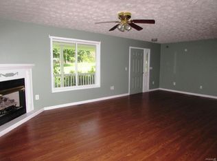 178 Loden Rd, Grandview, TN 37337