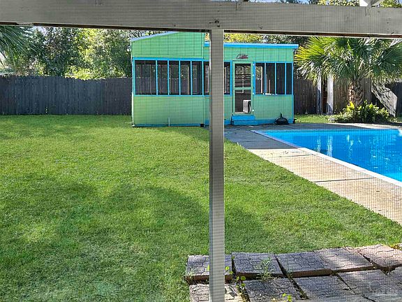 3rd image of 1432 El Sereno Pl