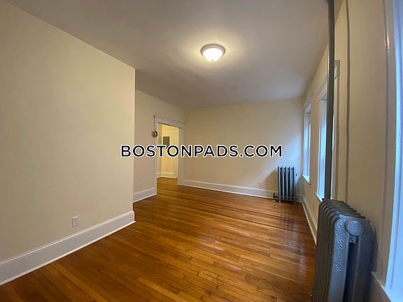 4th image of 1315 Commonwealth Ave APT 201