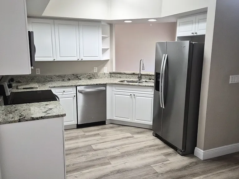 5281 Bowline Ct — Photo 4