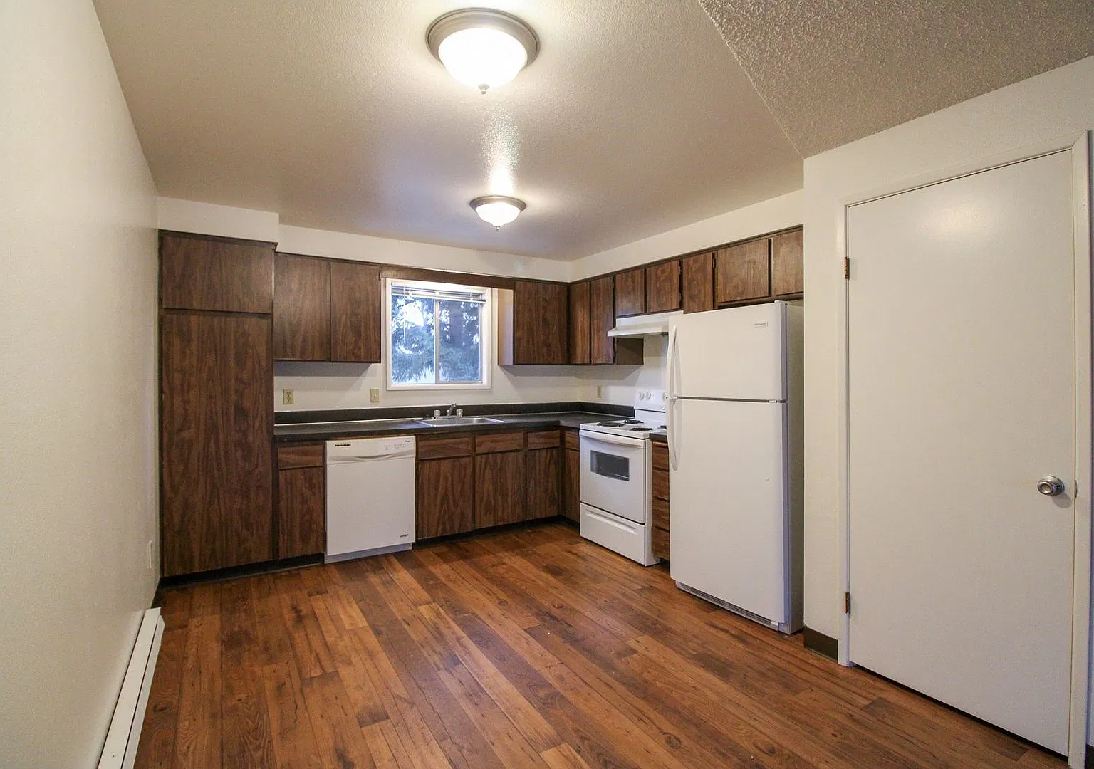 Laurieannapts — Photo 4