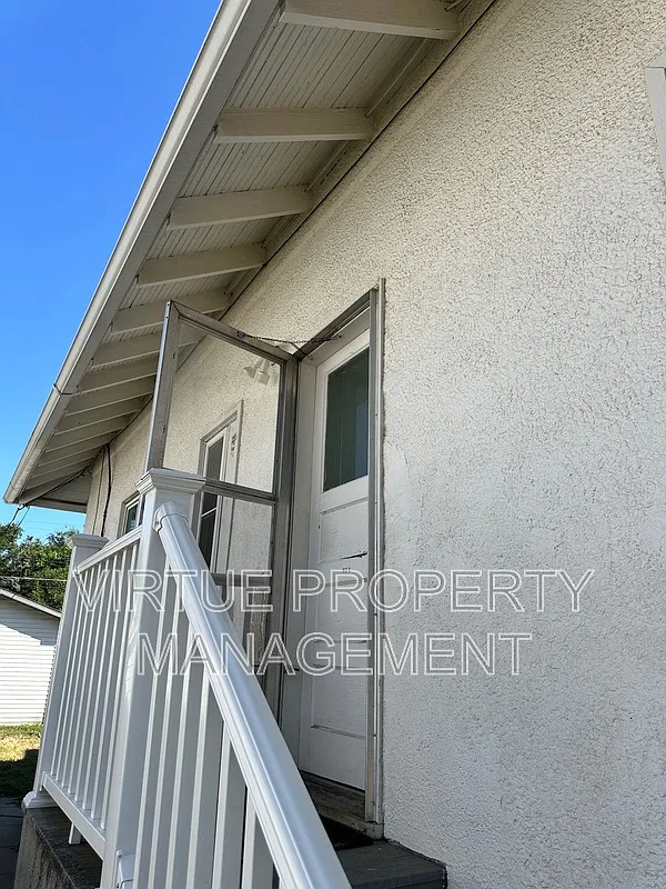 1 bed, 1.0 bath, $650 — Photo 1