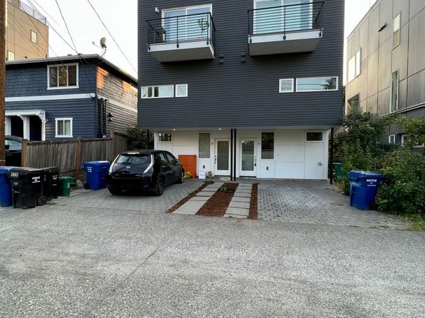 9224 35th Ave SW