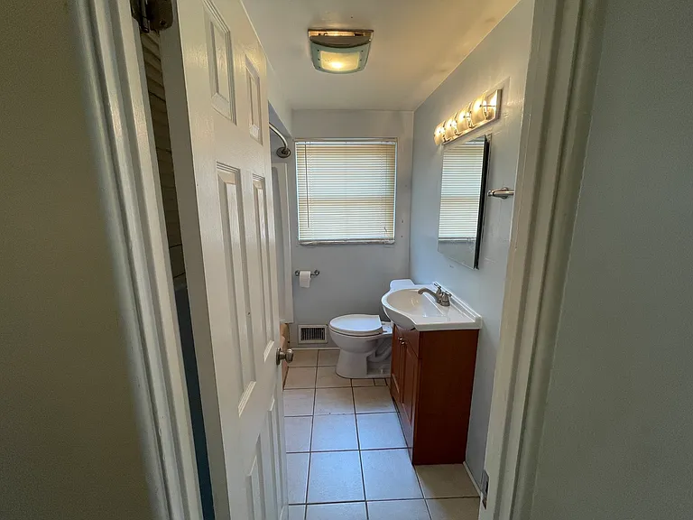 2nd floor - hall full bathroom.