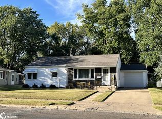 25 Richards Dr, Fort Madison, IA 52627