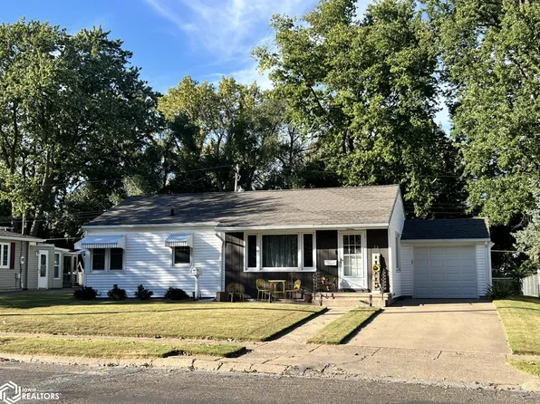 25 Richards Dr, Fort Madison, IA 52627