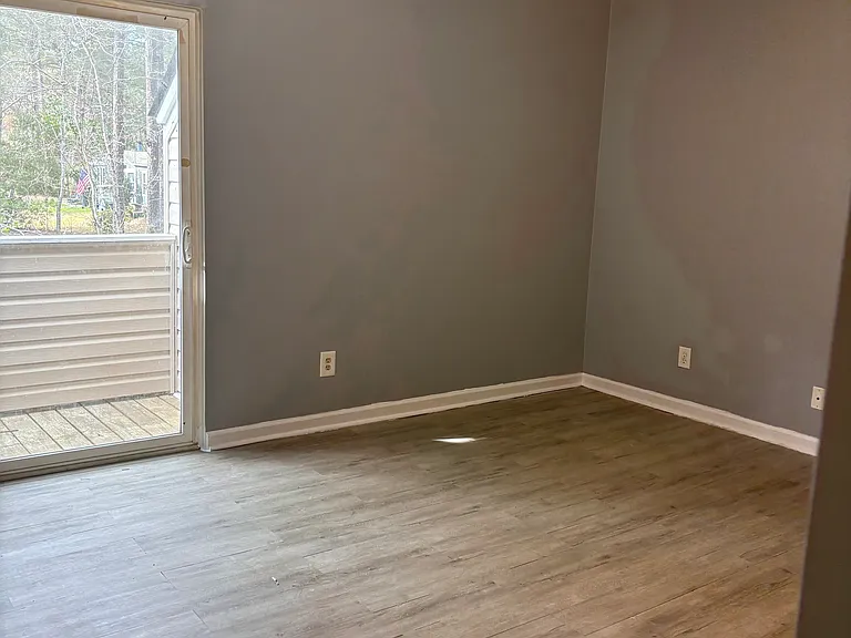 415 Cambridge Cir #E7 — Photo 5