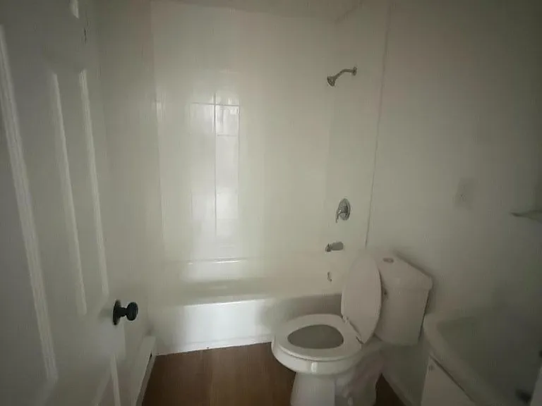 790 S 18th St #1R — Photo 3
