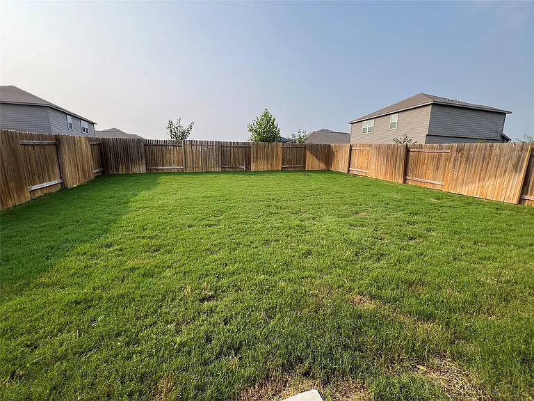 161 Allington Cir — Photo 18