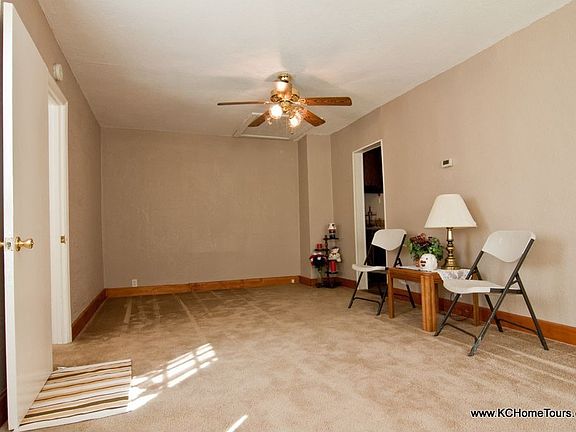 3rd image of 423 S Tennessee Ave