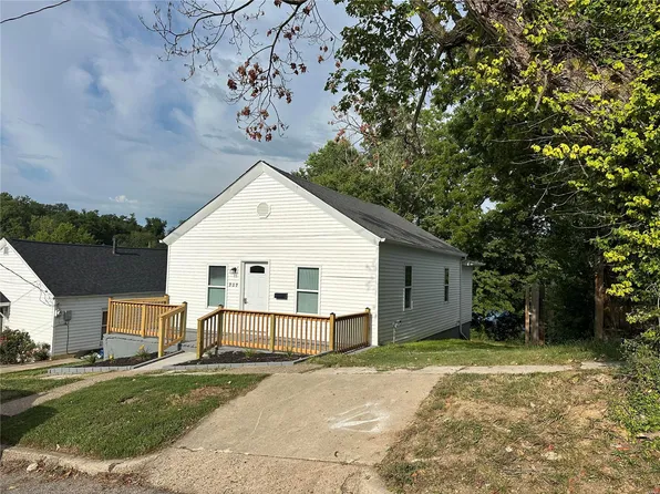 909 Georgia St, Hannibal, MO 63401