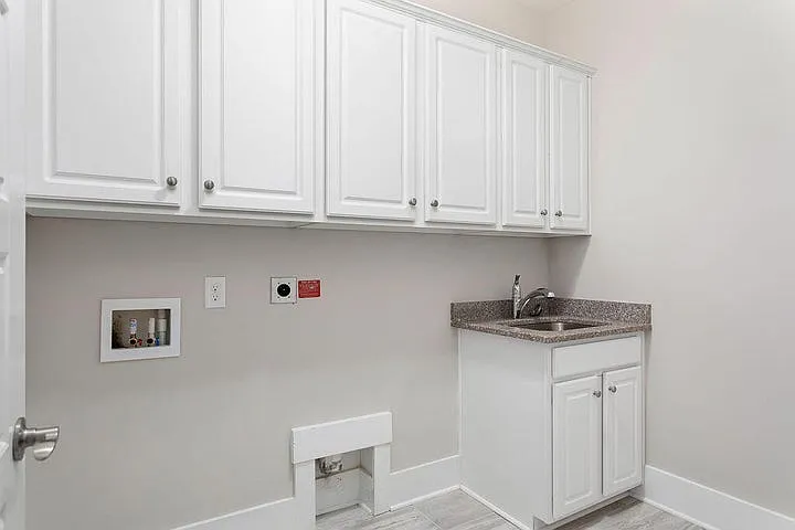 1927 Carolina Towne Ct — Photo 4