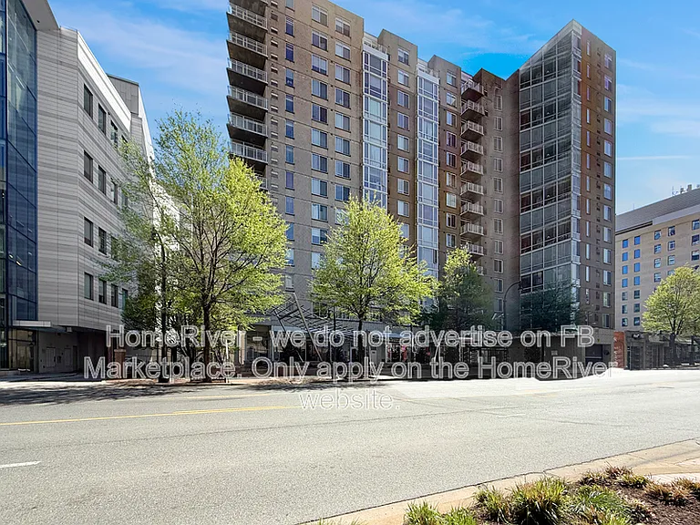 930 Wayne Ave #702 — Photo 4