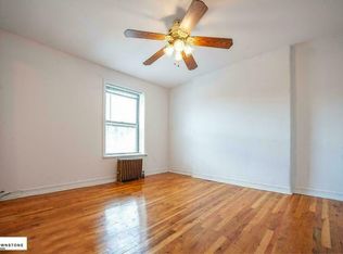 146 Carroll St #3, Brooklyn, NY 11231