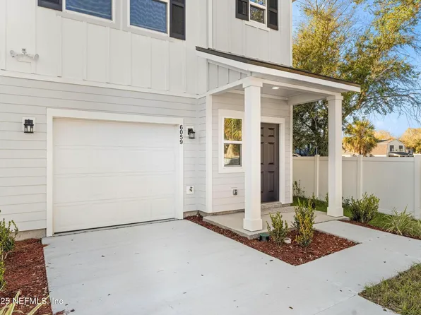 6059 CAROLINES Court, Jacksonville, FL 32277