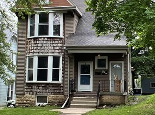697 Wilson Ave #1, Dubuque, IA 52001
