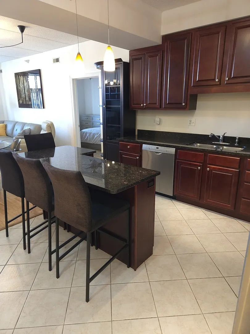 2 bed, 1257 sqft, $2,600 — Photo 4