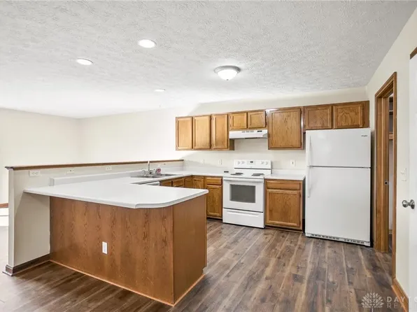 2724 Fairview Ct #2722, Troy, OH 45373