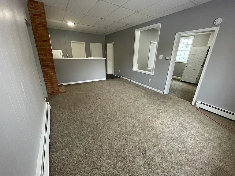 5 Linden Ave #1R — Photo 8