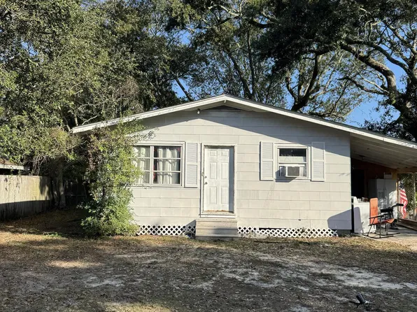 620 E Oak Dr, Gulfport, MS 39507