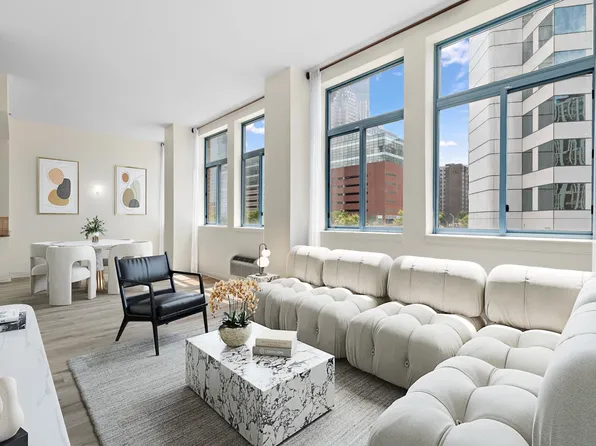 311 Washington Street image 1 of 14