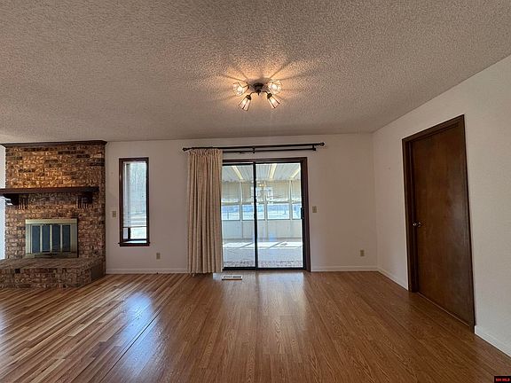 4th image of 1913 Mimosa