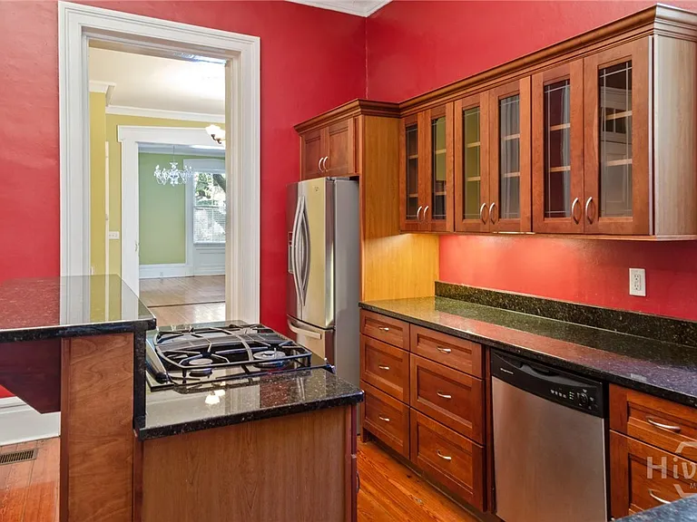 15 E Jones St #1B — Photo 17
