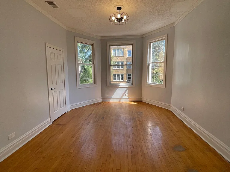 3553 W Lyndale St #2 — Photo 7