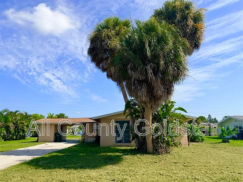 412 Palm Creek Dr