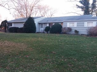 27 Fairfield Dr, Tinton Falls, NJ