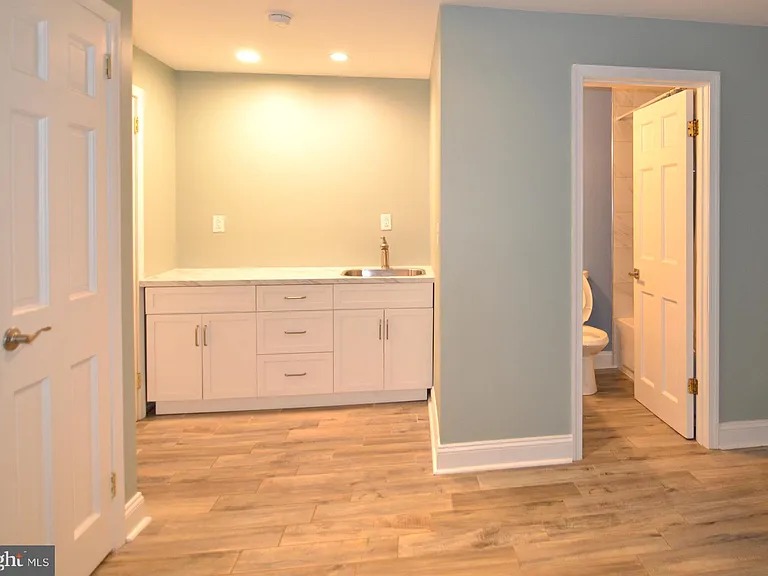 17312 Amity Dr — Photo 28
