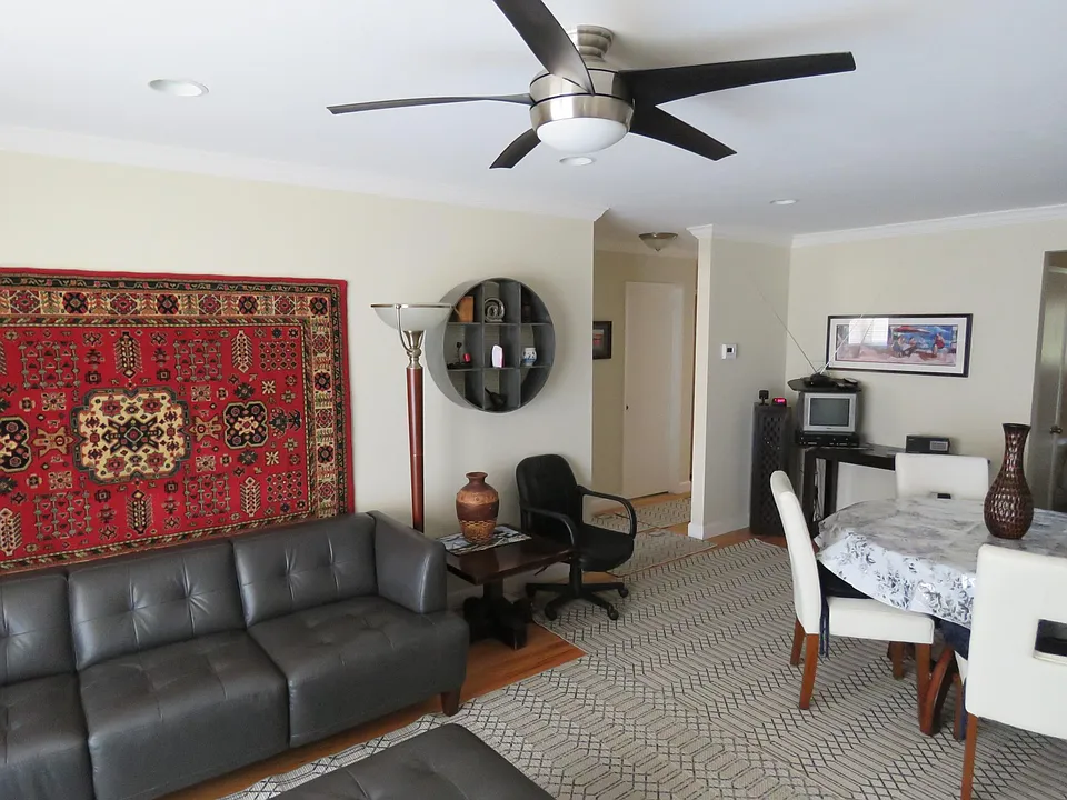 131 Hawthorne Ave #D