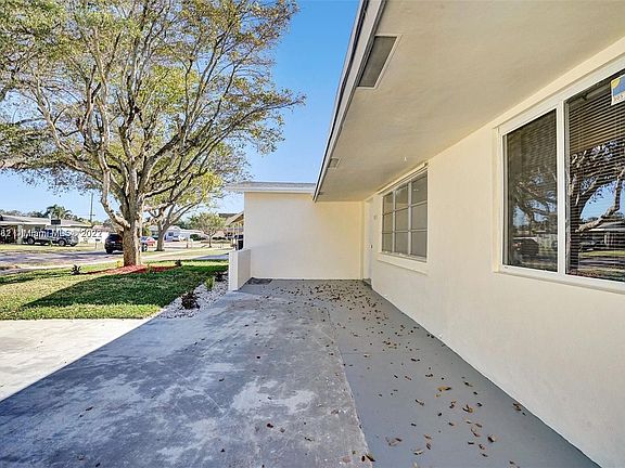 4th image of 5071 SW 94th Way #5071