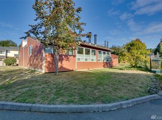 247 Shepard Way NE, Bainbridge Island, WA 98110