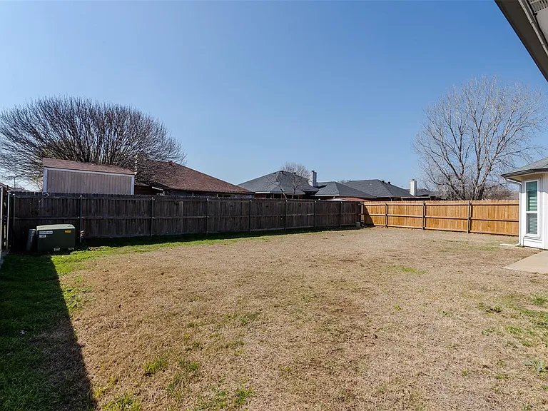 1017 Caleb St — Photo 28
