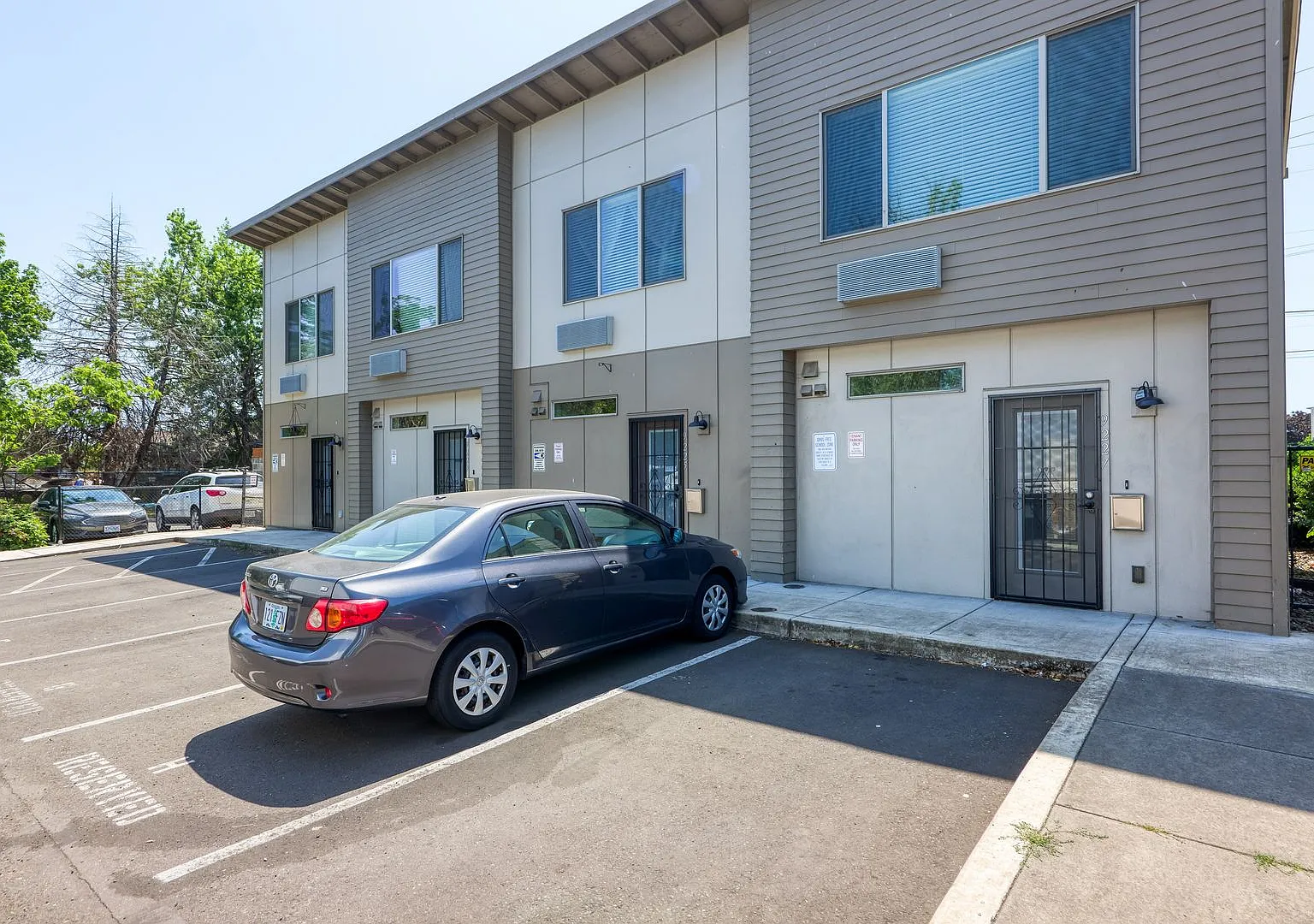 Holgate 8 Apartments — Photo 2