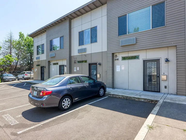 9211 SE Holgate Blvd — Photo 2