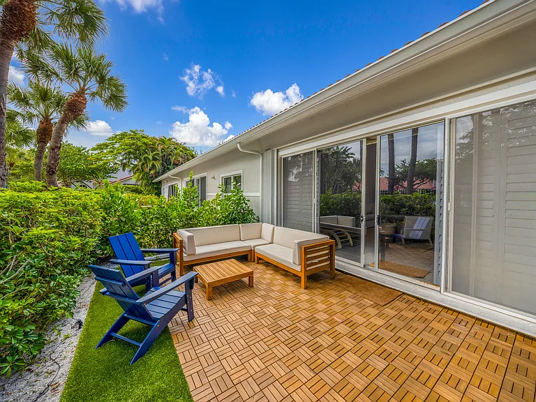 4117 W Palm Aire Dr #B2 — Photo 18