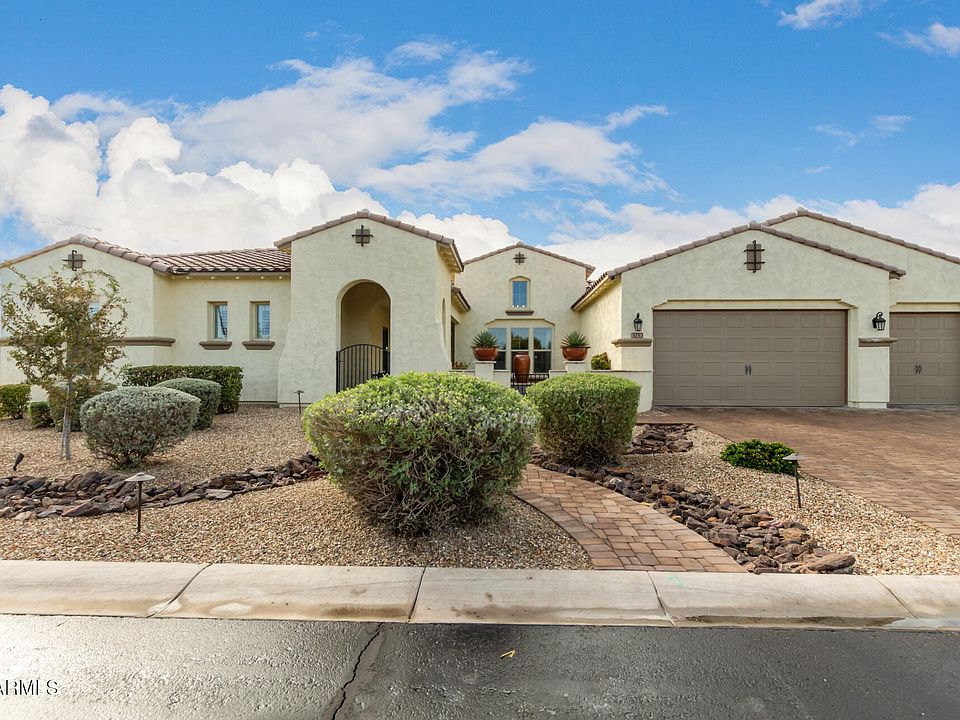1st image of 3753 E FAIRBROOK Street